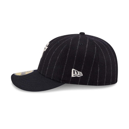 Pictured is this MLB X Moon San Francisco Giants 59FIFTY Fitted cap in Navy. 6