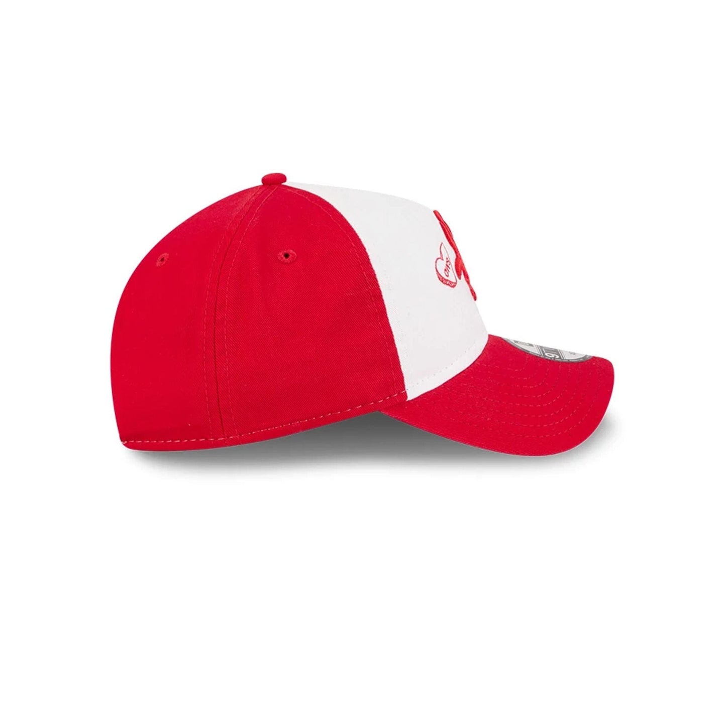 Pictured is this MLB Conversation Hearts Chicago White Sox 9TWENTY A-Frame cap in red. 6