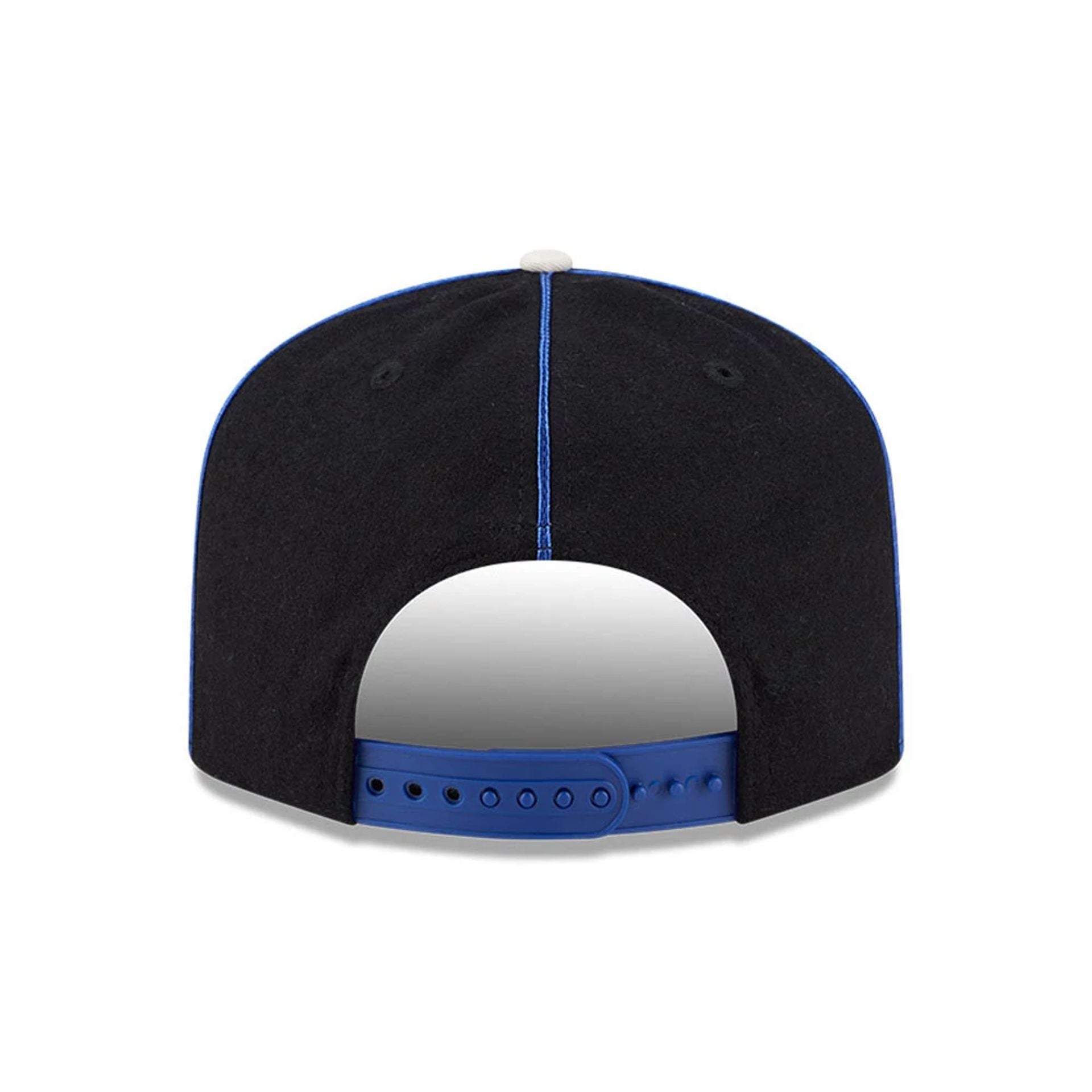 Pictured is this MLB Felt Logo New York Mets 19TWENTY cap in blue. 7