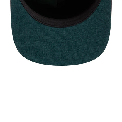 Pictured is this NFL Chiseled Embroidery Green Bay Packers 59FIFTY A-Frame Fitted cap in Black. 2