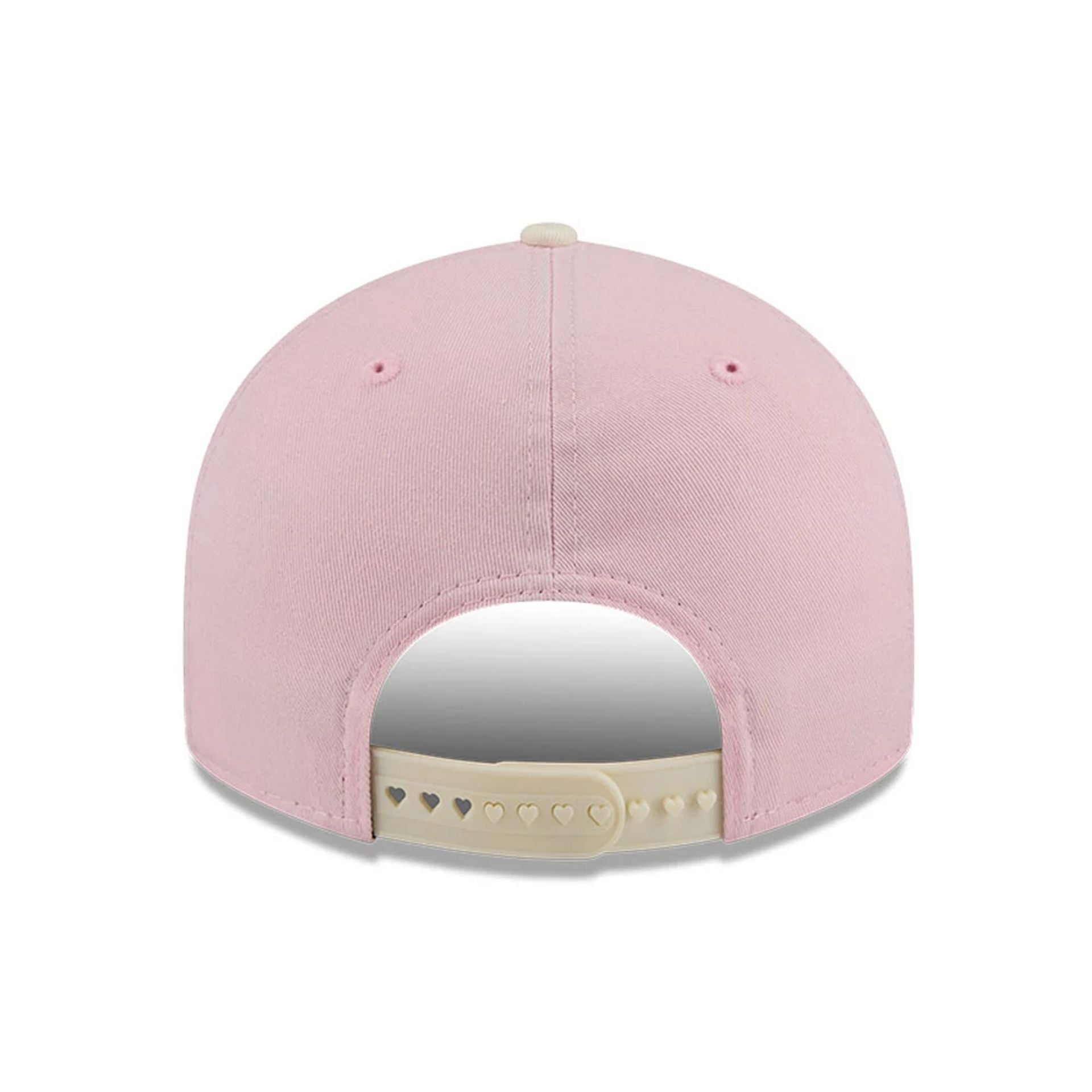 Pictured is this MLB Washed Tie Dye LA Dodgers 9FIFTY Snapback cap in pastel pink. 6