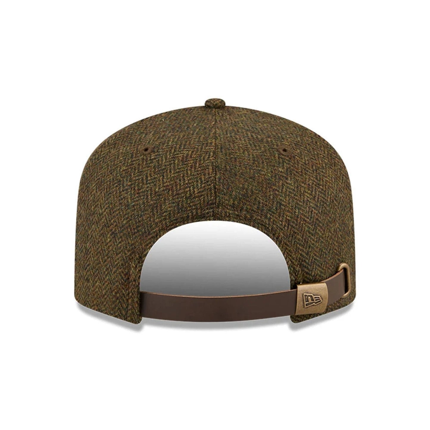 Pictured is this MLB X Moon New York Yankees 19TWENTY cap in green. 2