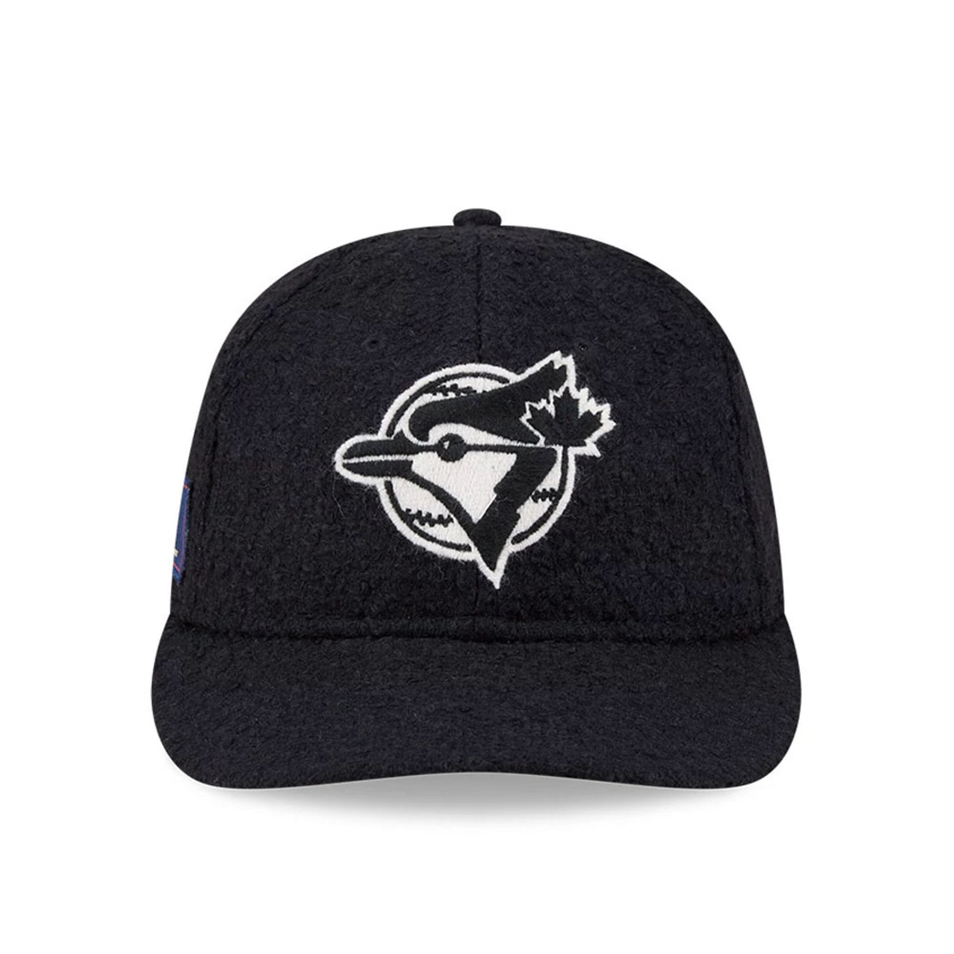 Pictured is this MLB X Moon Toronto Blue Jays Retro Crown 9FIFTY cap in navy. 3