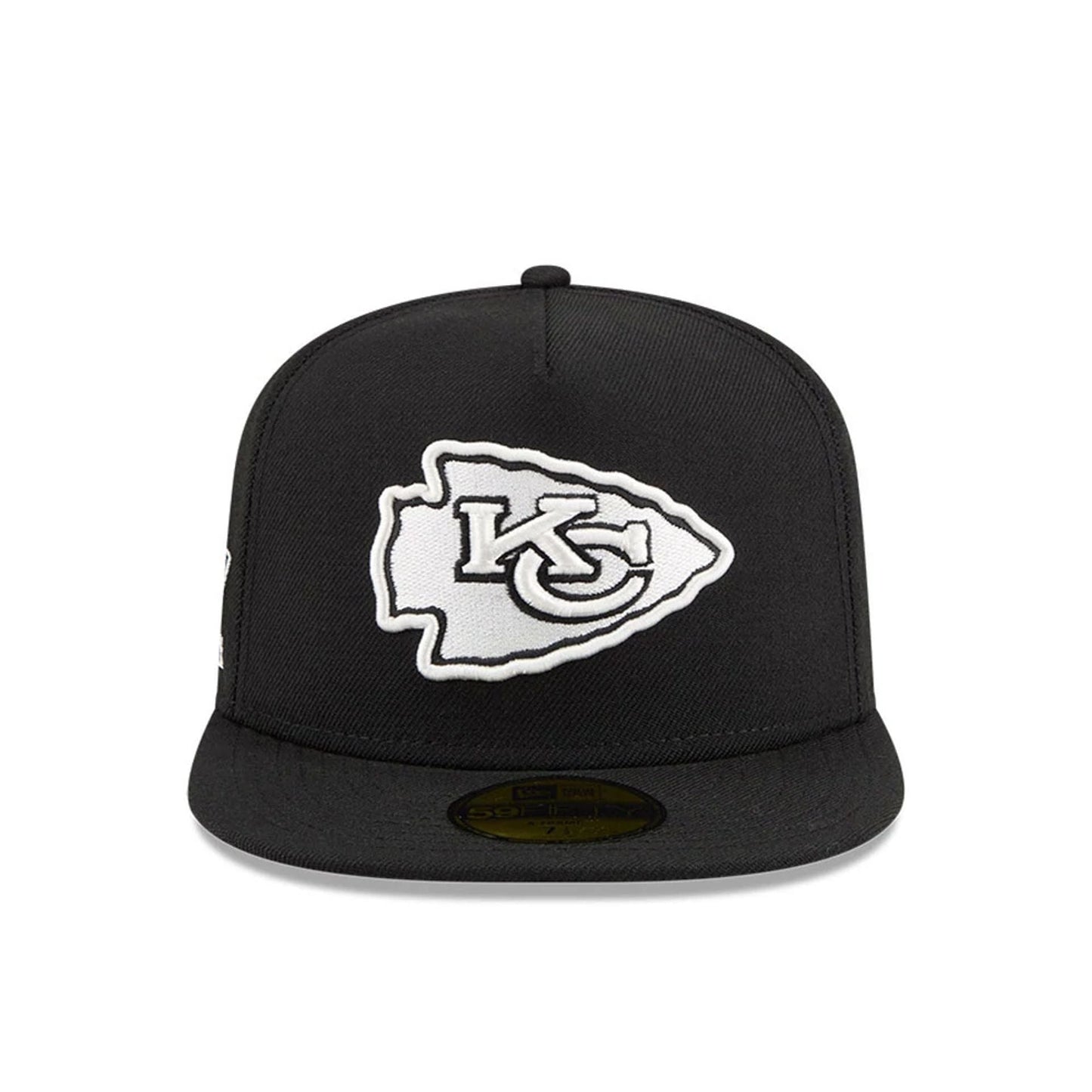 Pictured is this NFL Chiseled Embroidery Kansas City Chiefs 59FIFTY A-Frame Fitted cap in black. 4