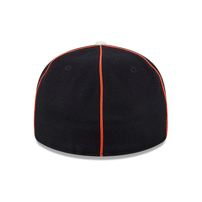 Pictured is this NHL Felt Logo Anaheim Ducks Retro Crown 59FIFTY Fitted cap in black. 7