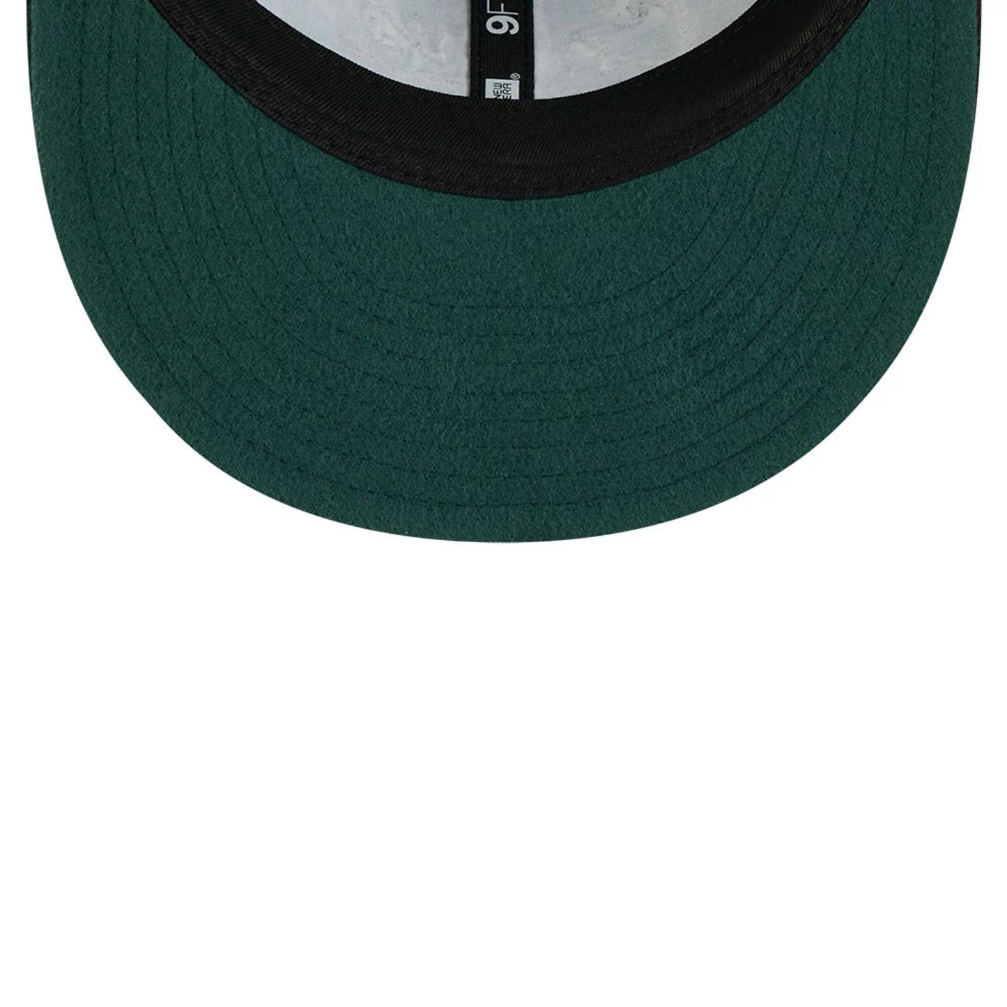Pictured is this NBA Chainstitch Script Boston Celtics Retro Crown 9FIFTY cap in green. 2