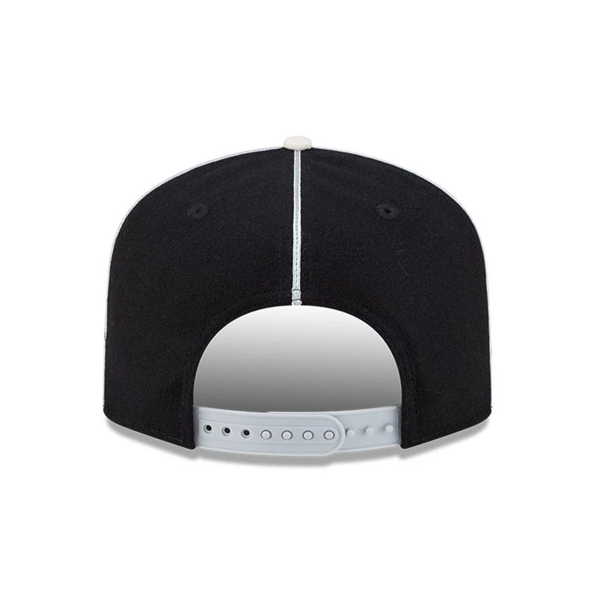 Pictured is this NHL Felt Logo LA Kings 19TWENTY cap in black. 7