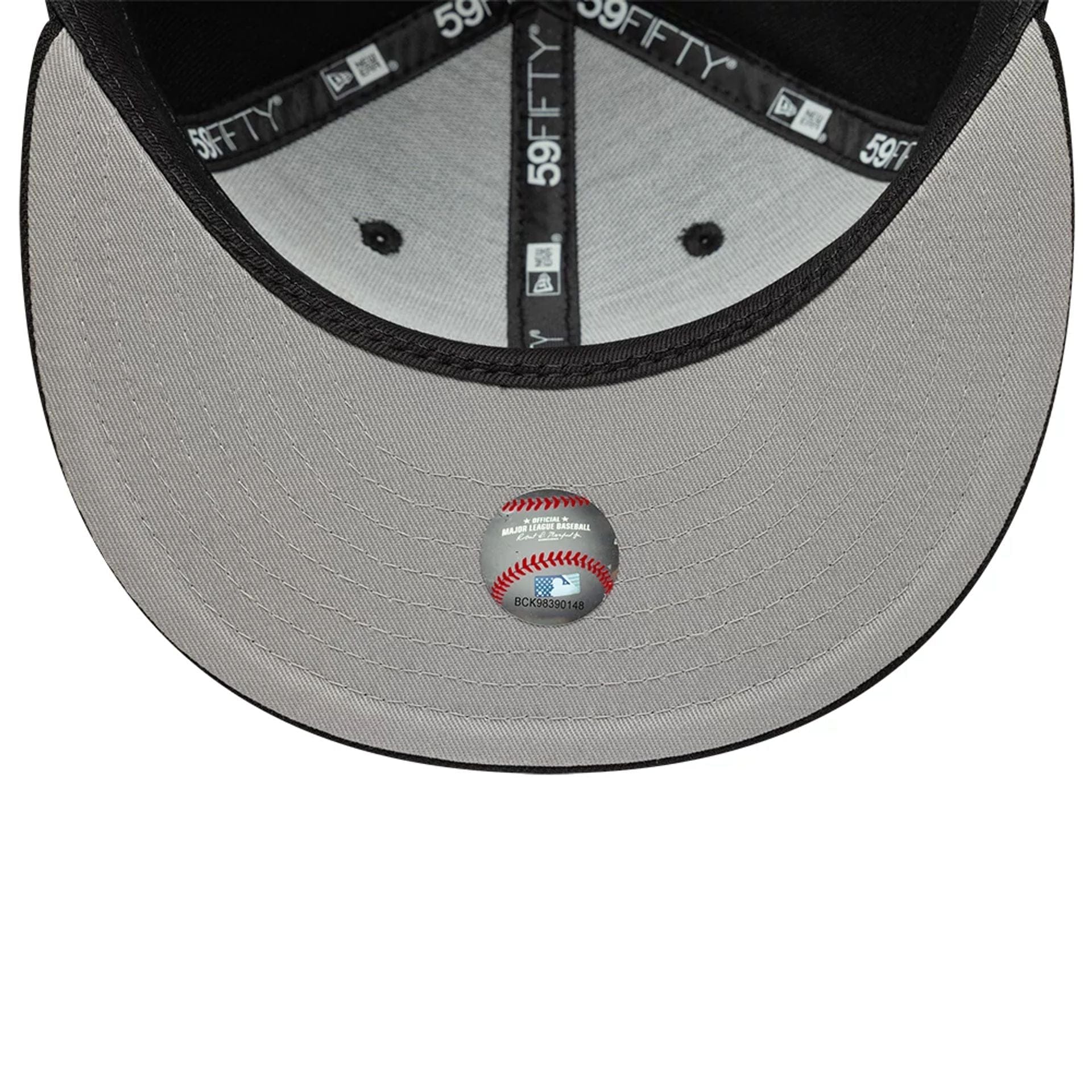 Pictured is this MLB Faux Pearl LA Dodgers 59FIFTY Fitted cap in black. 2