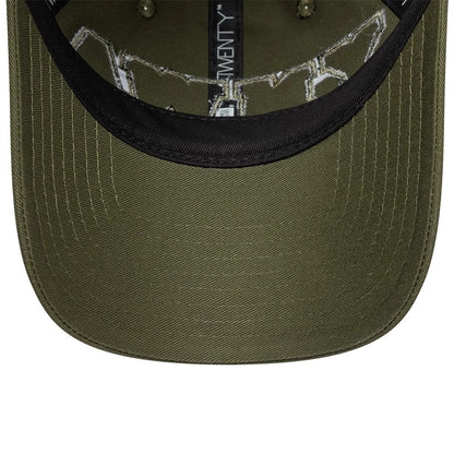 Pictured is this Boucle Liverpool FC 9TWENTY cap in green. 6