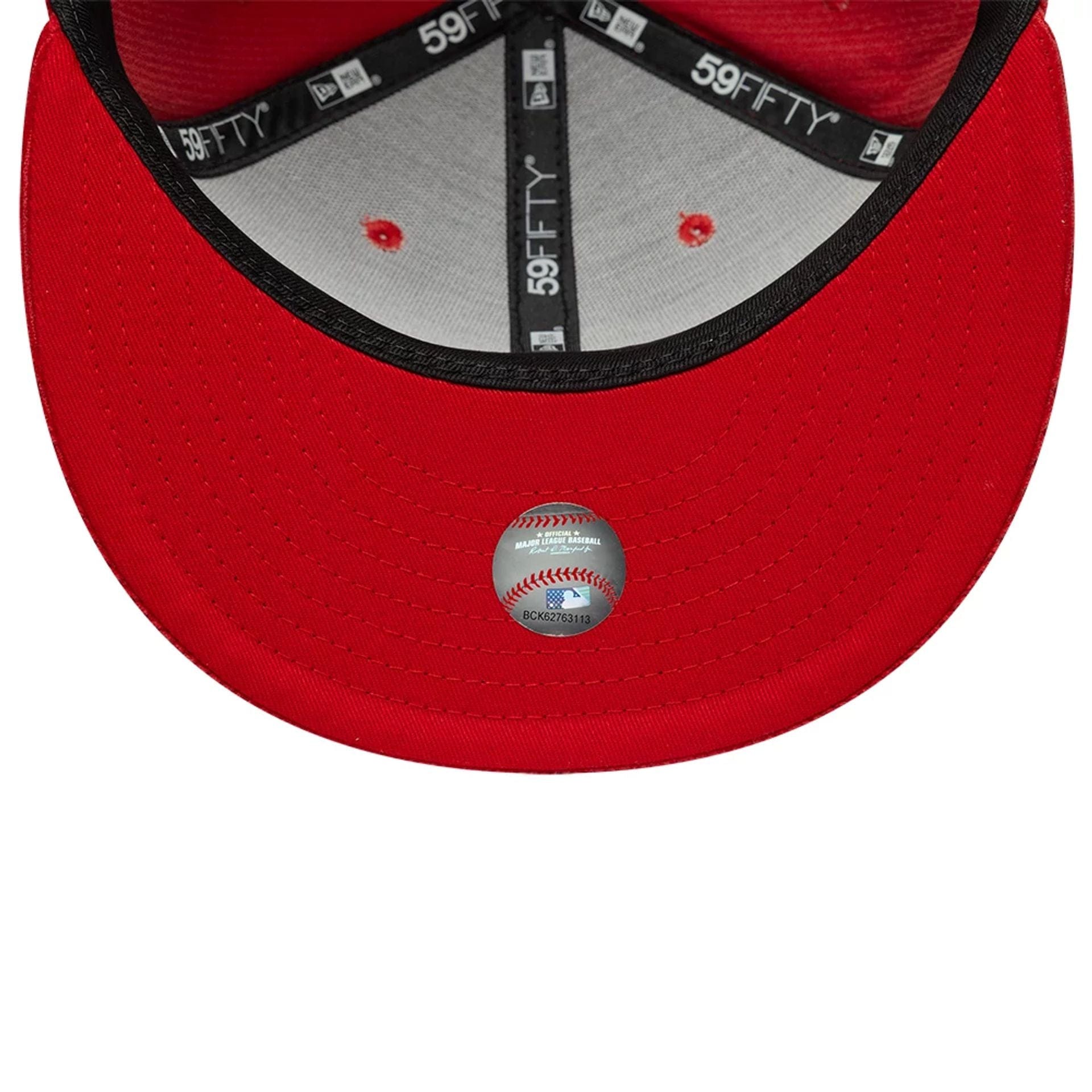 Pictured is this MLB Cord LA Dodgers 59FIFTY Fitted cap in red. 7