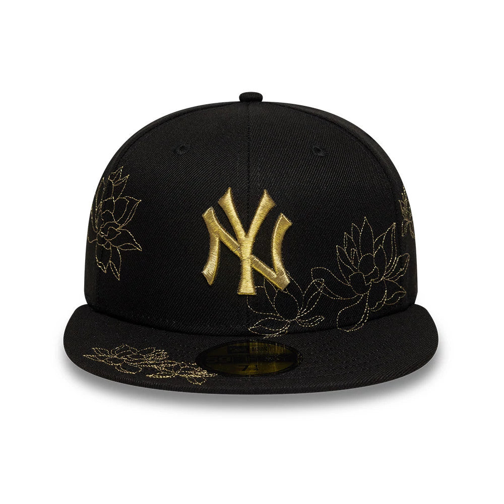 Pictured is this MLB Floral New York Yankees 59FIFTY Fitted cap in black. 2