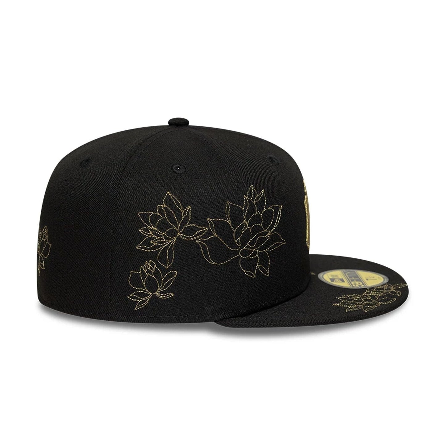 Pictured is this MLB Floral New York Yankees 59FIFTY Fitted cap in black. 6