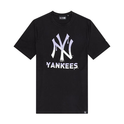 The model is wearing this MLB Drip New York Yankees T-Shirt in black. 1