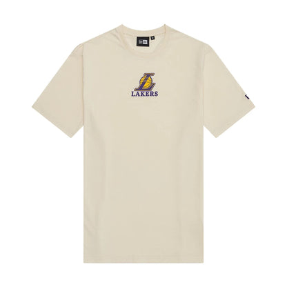 The model is wearing this NBA Wordmark LA Lakers T-Shirt in light beige. 1