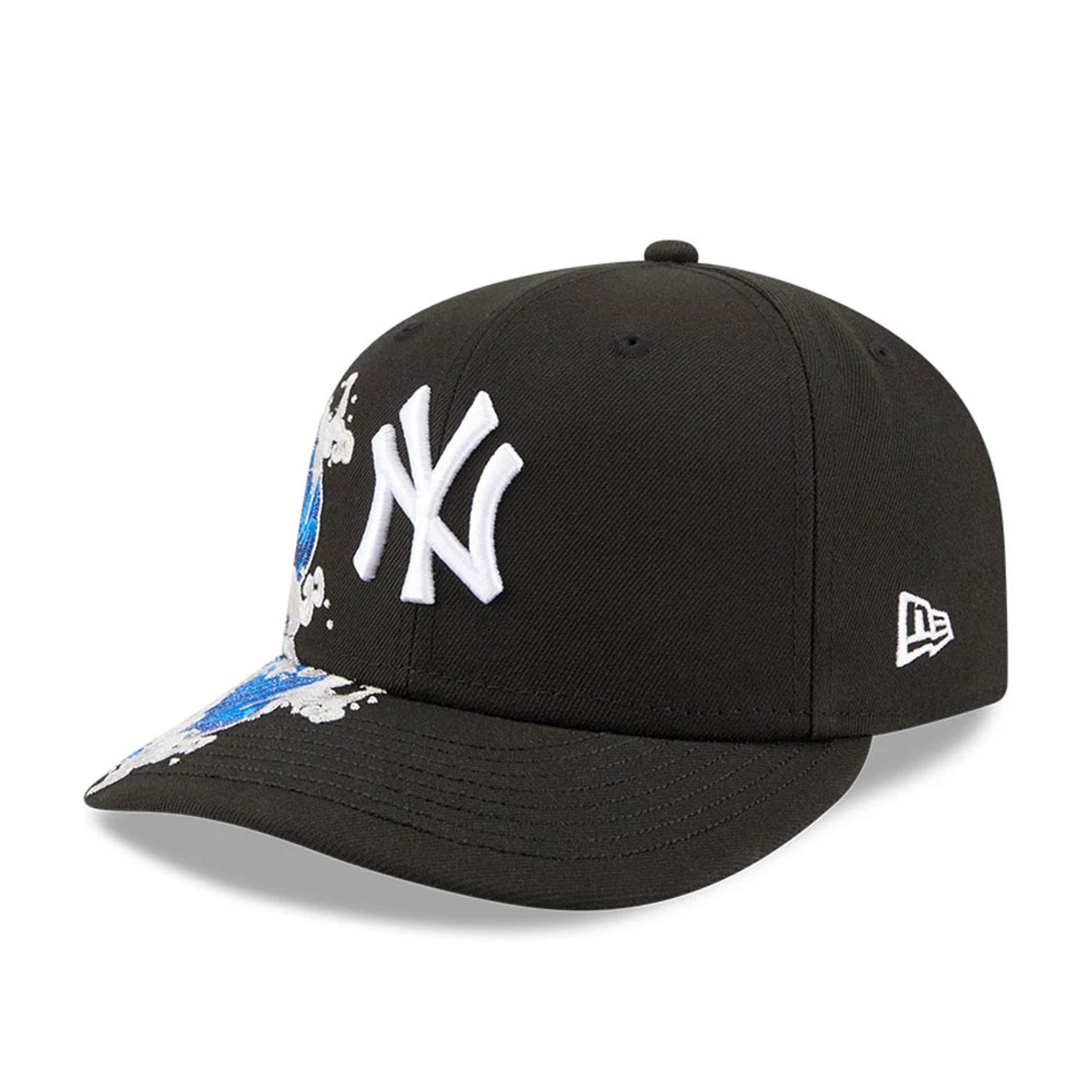 Pictured is this MLB Vissurf New York Yankees 59FIFTY Fitted cap in black. 4