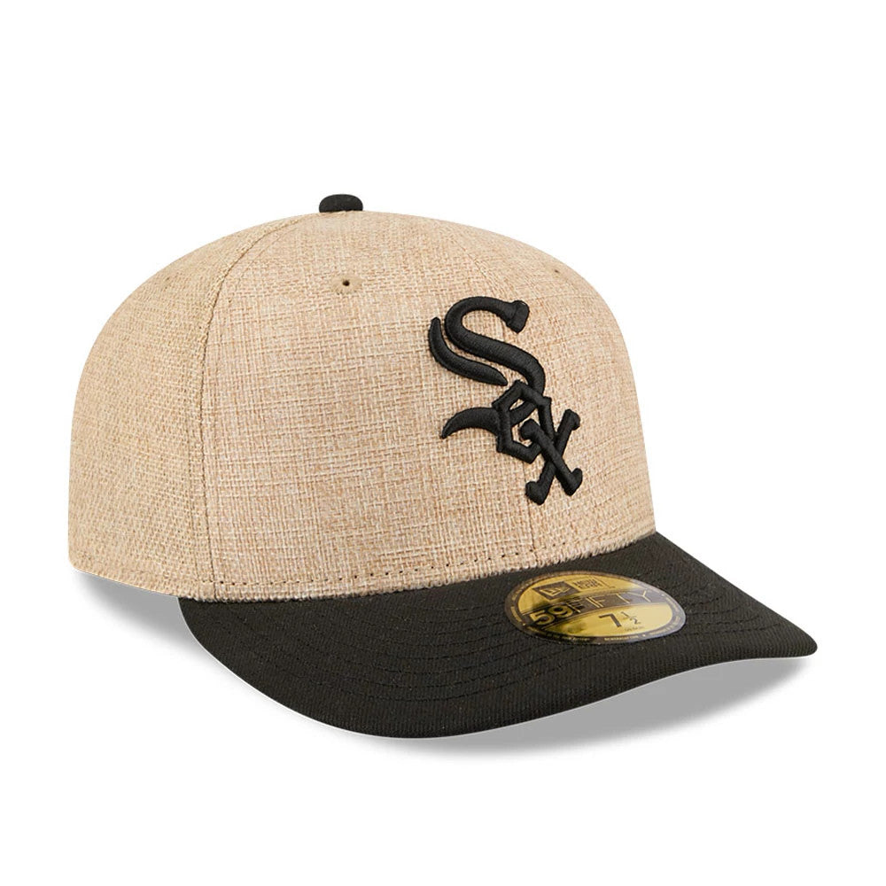 Chicago White Sox MLB Twine Beige New Era 59FIFTY Fitted Cap, three-quarter view showing the black raised embroidered White Sox logo on the front beige panel, a contrasting black visor, and a gold 59FIFTY size sticker on the visor.