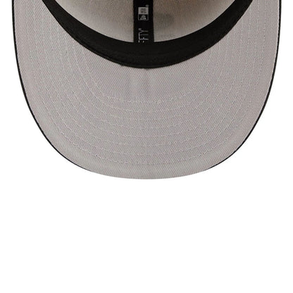 Pictured is this MLB Twine Chicago White Sox 59FIFTY Fitted cap in Beige. 2