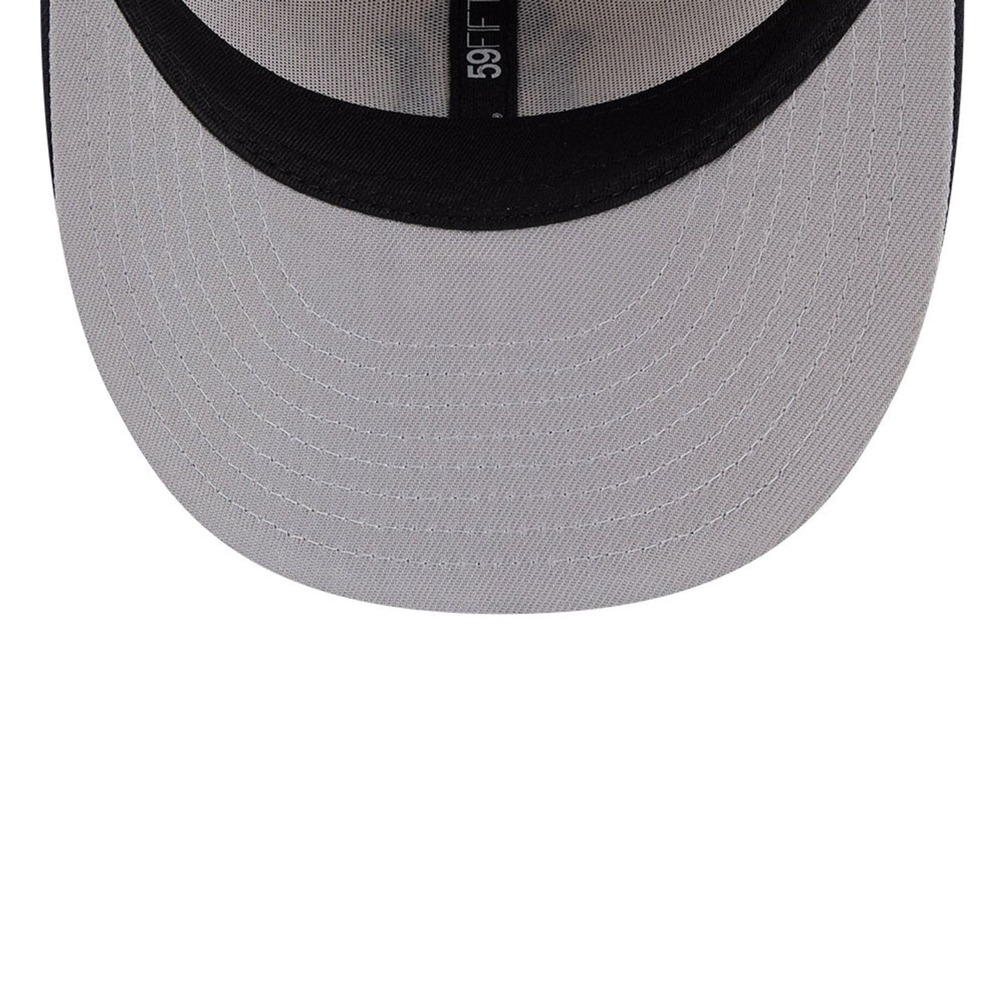 Pictured is this MLB Twine New York Yankees 59FIFTY Fitted cap in navy. 2