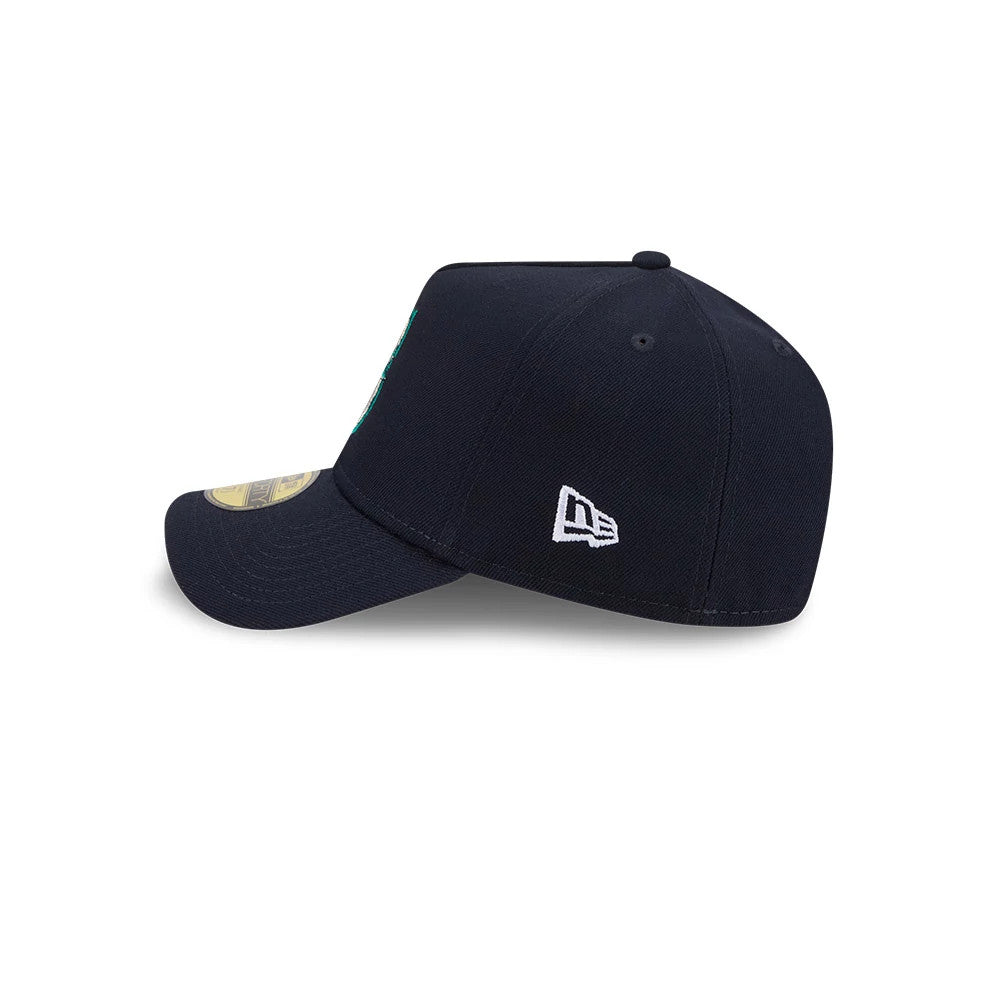 Pictured is this MLB Team Side Seattle Mariners 59FORTY A-Frame Fitted cap in navy. 5