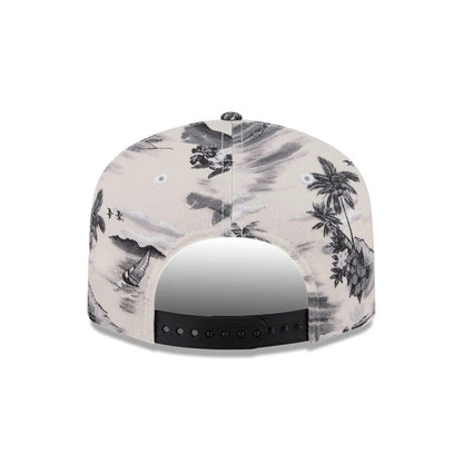 Pictured is this MLB Tropics Chicago White Sox 19TWENTY cap in Cream. 7