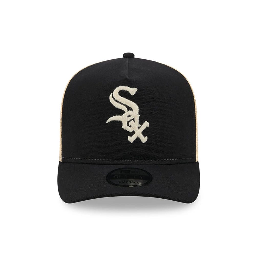 Pictured is this MLB Grained Chicago White Sox 9FIFTY A-Frame Snapback cap in black. 3