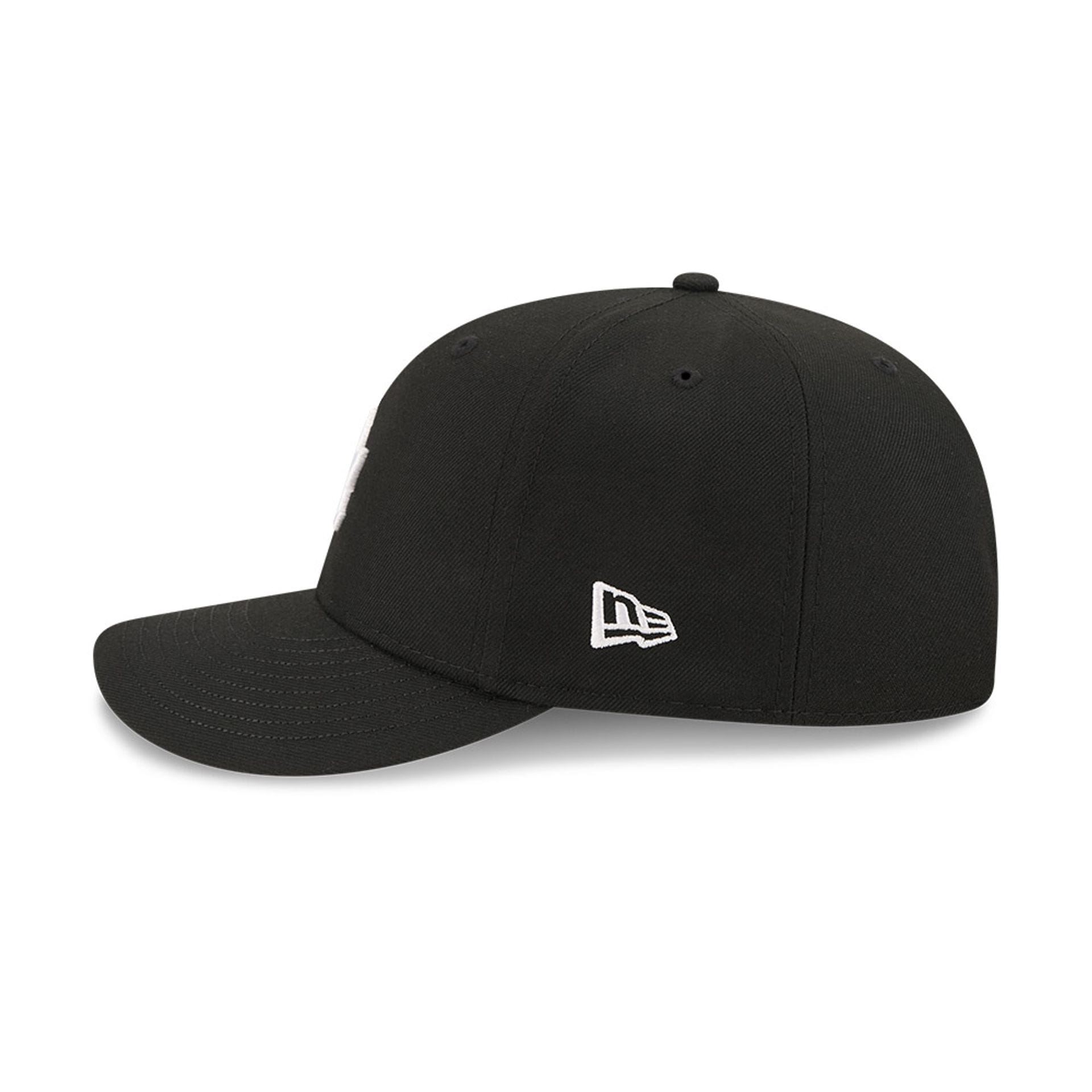 Pictured is this MLB Vissurf LA Dodgers 9FIFTY Snapback cap in black. 6