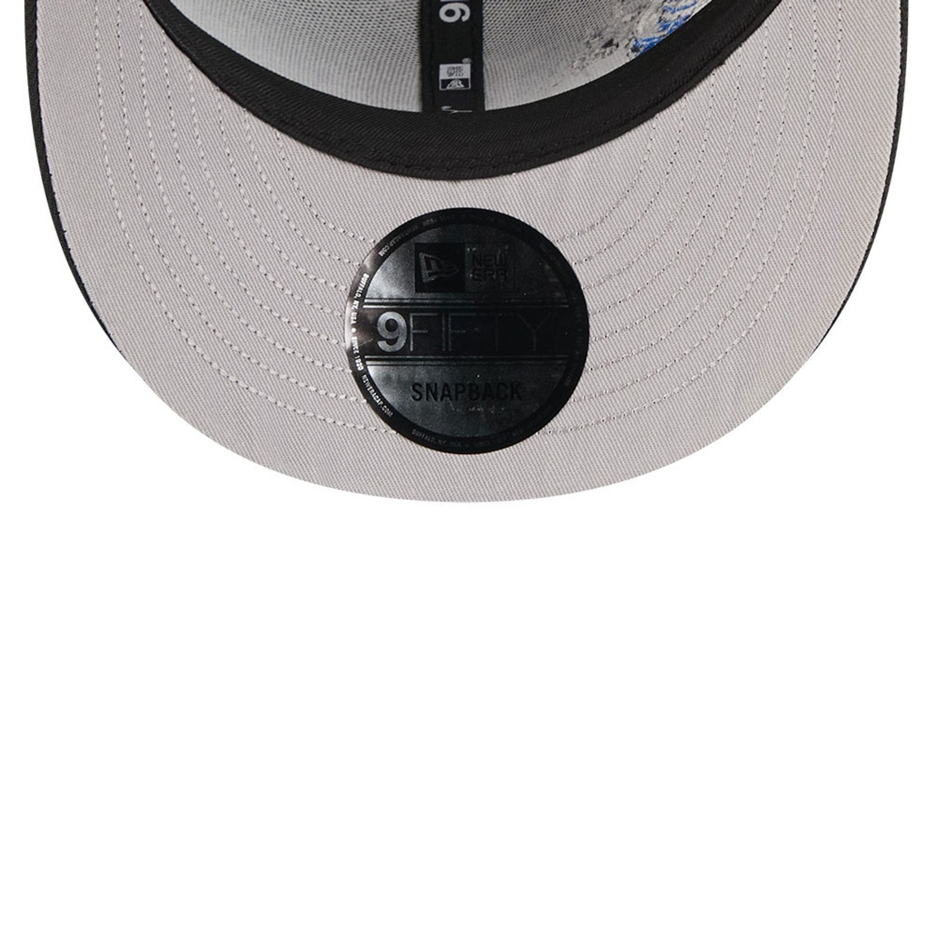 Pictured is this MLB Vissurf LA Dodgers 9FIFTY Snapback cap in black. 2