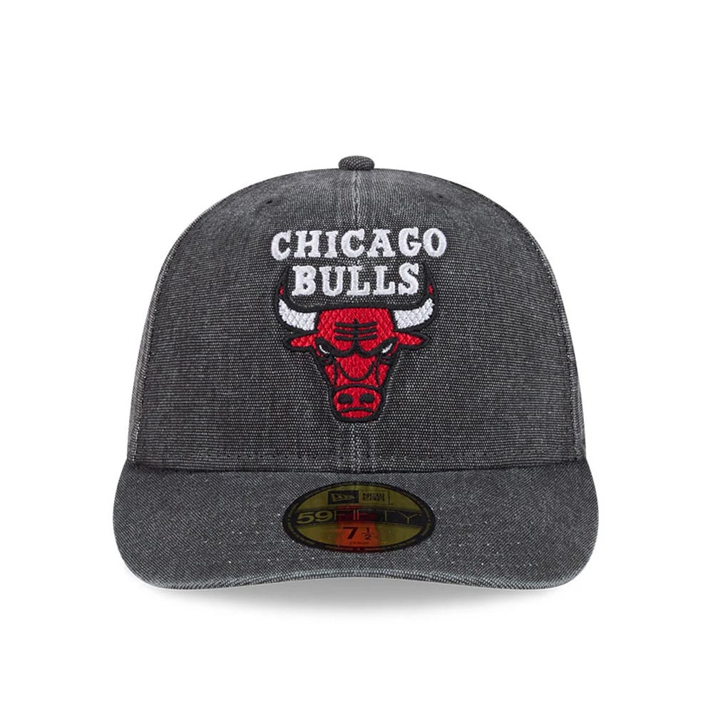 Pictured is this NBA Hardwood Classic Chicago Bulls 59FIFTY Fitted cap in black. 3