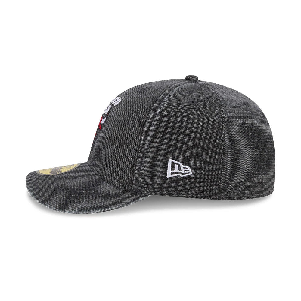 Pictured is this NBA Hardwood Classic Chicago Bulls 59FIFTY Fitted cap in black. 6