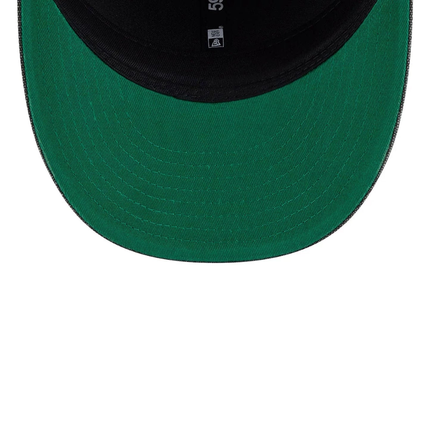Pictured is this NBA Hardwood Classic Chicago Bulls 59FIFTY Fitted cap in black. 2