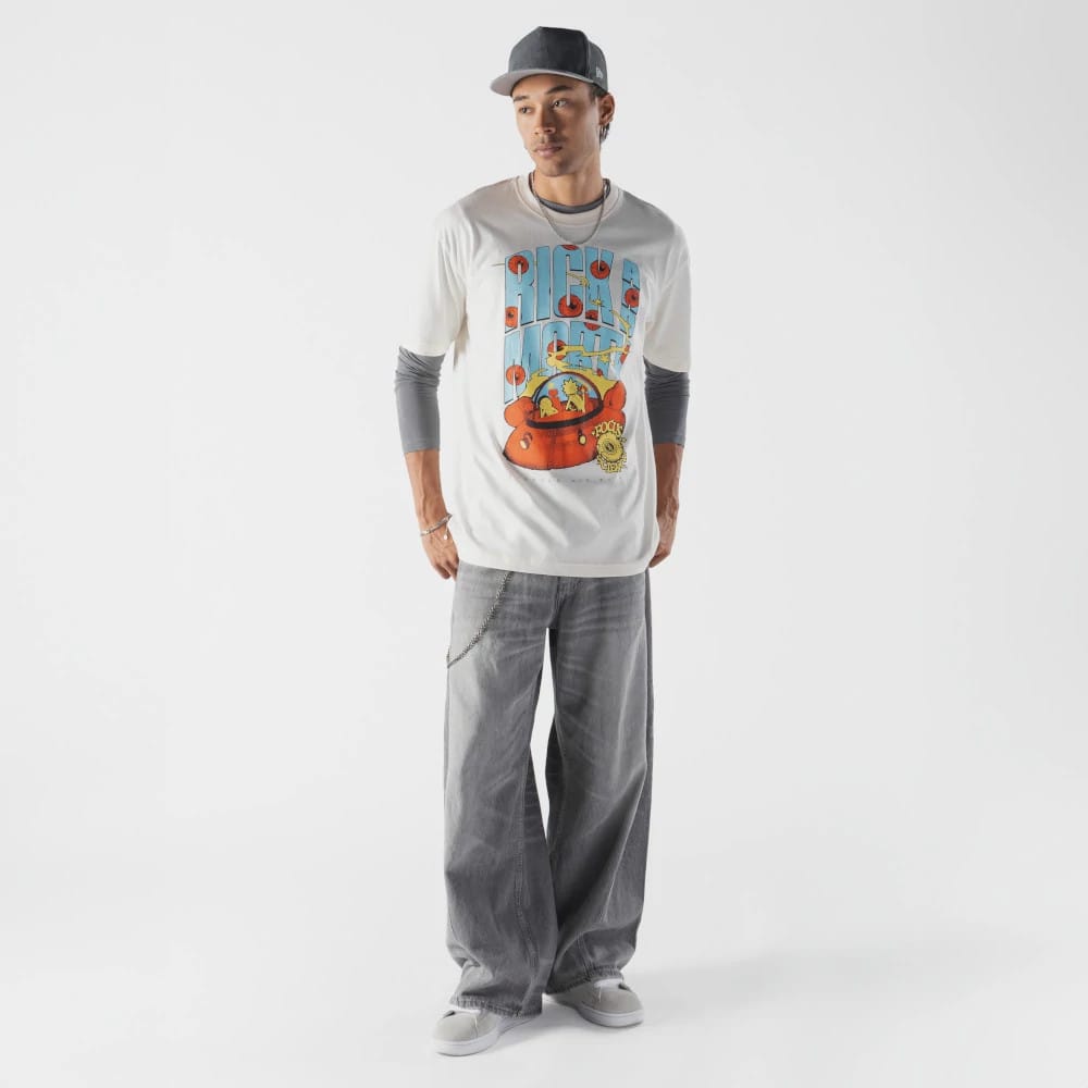 The model is wearing this Rick And Morty T-Shirt in cream. 3