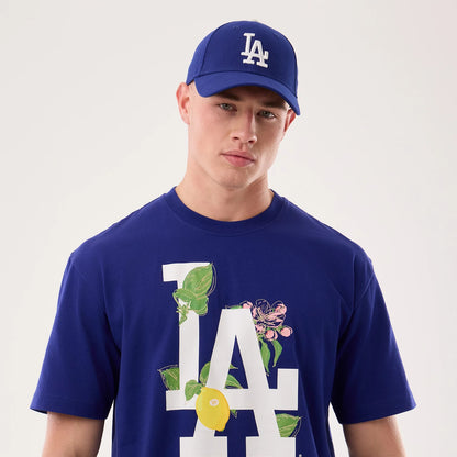 The model is wearing this MLB Life Graphic LA Dodgers T-Shirt in dark blue. 6