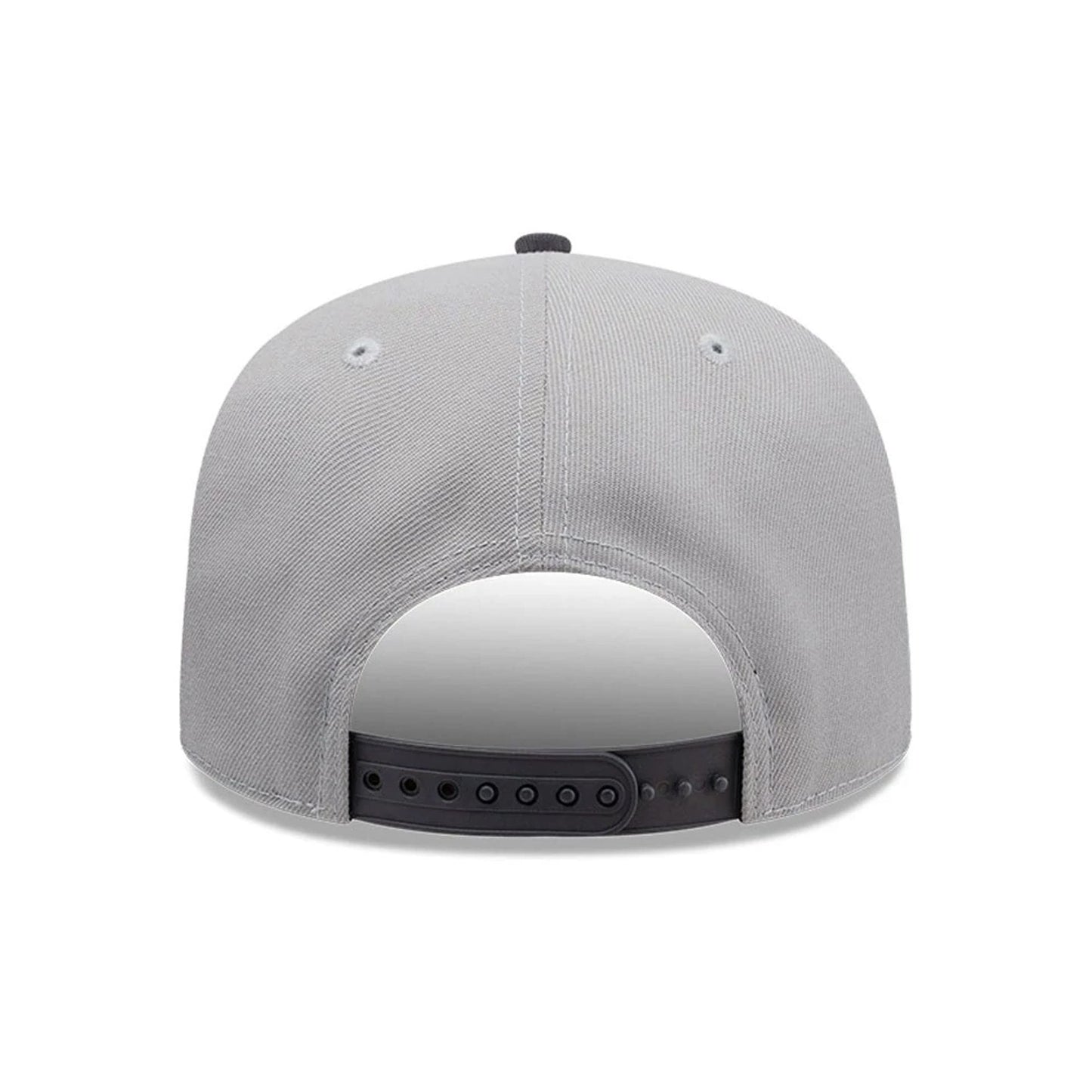 Pictured is this MLB Tagged Chicago White Sox 19TWENTY cap in grey. 4
