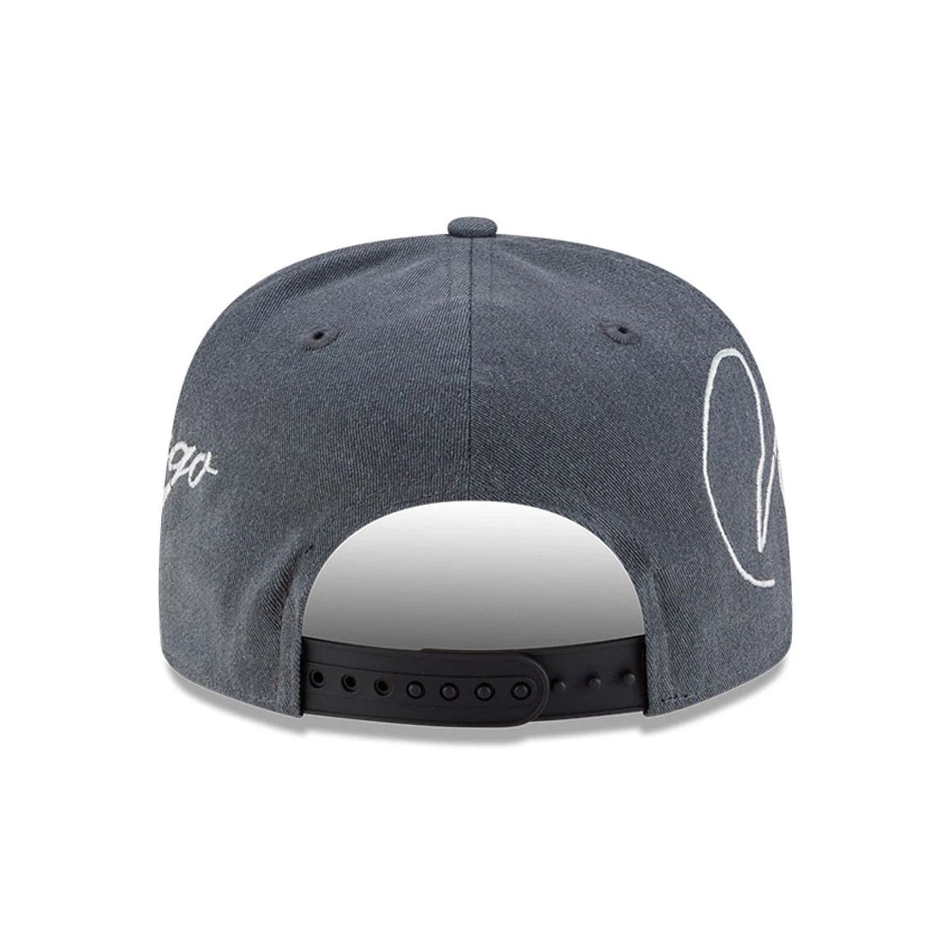 Pictured is this MLB Script Wash Chicago White Sox 19TWENTY cap in dark grey. 7