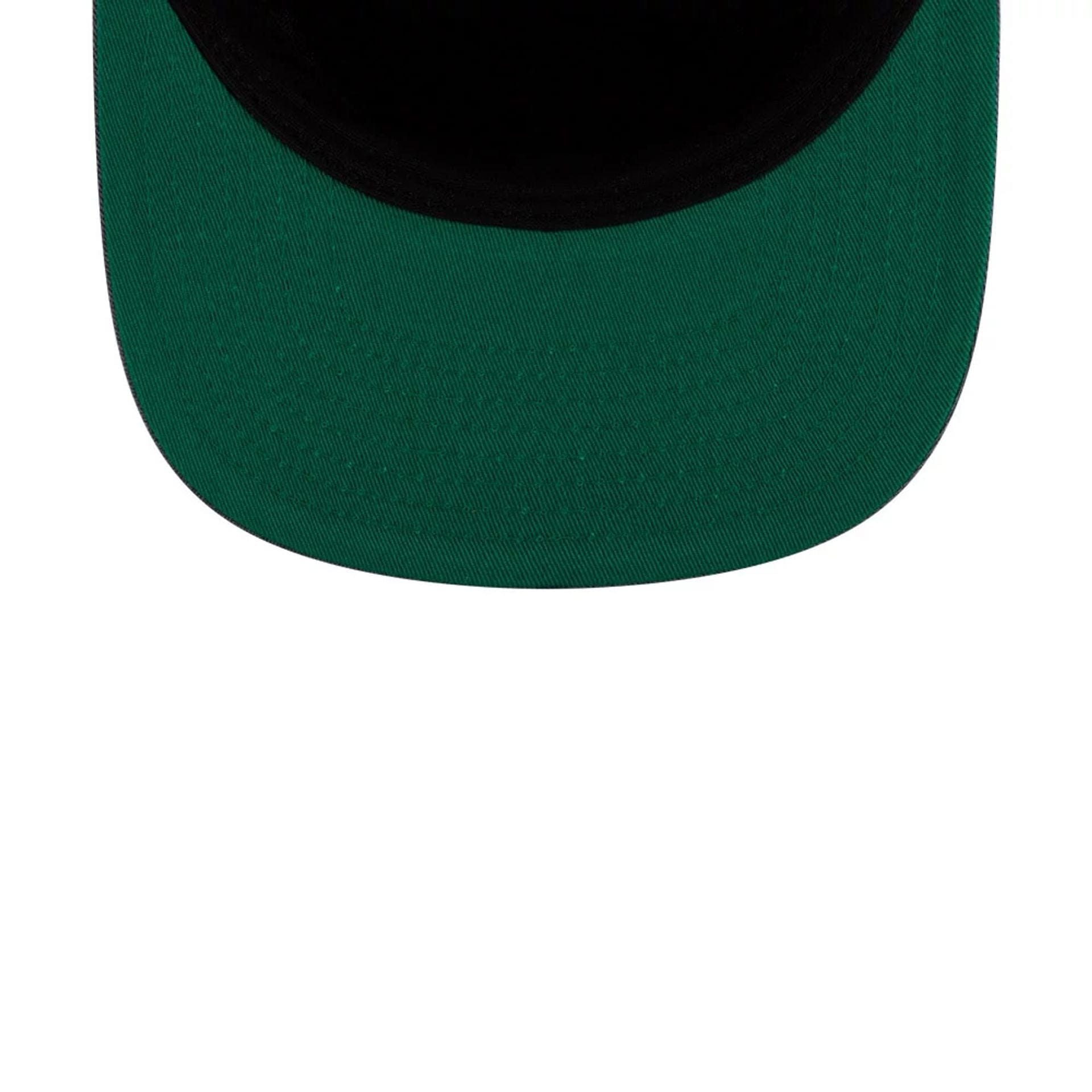 Pictured is this MLB Script Wash Chicago White Sox 19TWENTY cap in dark grey. 2