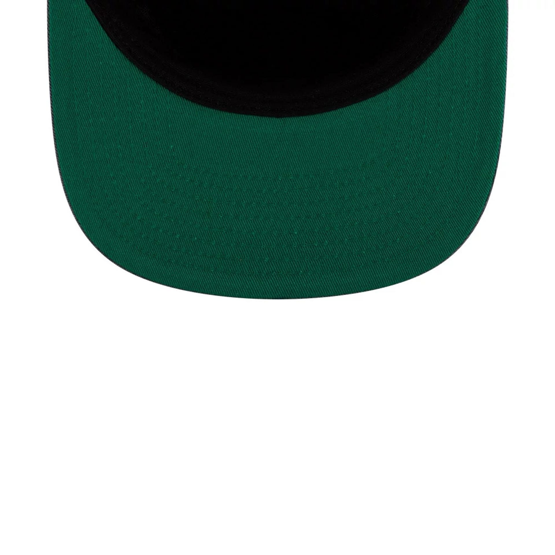 Pictured is this MLB Script Wash Chicago White Sox 19TWENTY cap in dark grey. 2
