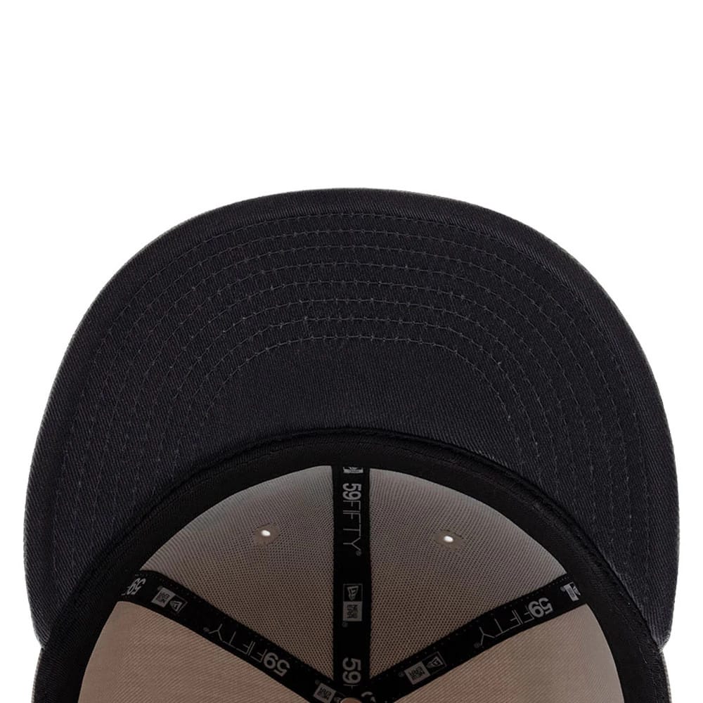 Pictured is this New Era DIY Note 59FIFTY Fitted cap in Light Beige. 2