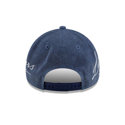 Pictured is this MLB Script Wash LA Dodgers 9FORTY A-Frame cap in navy. 7