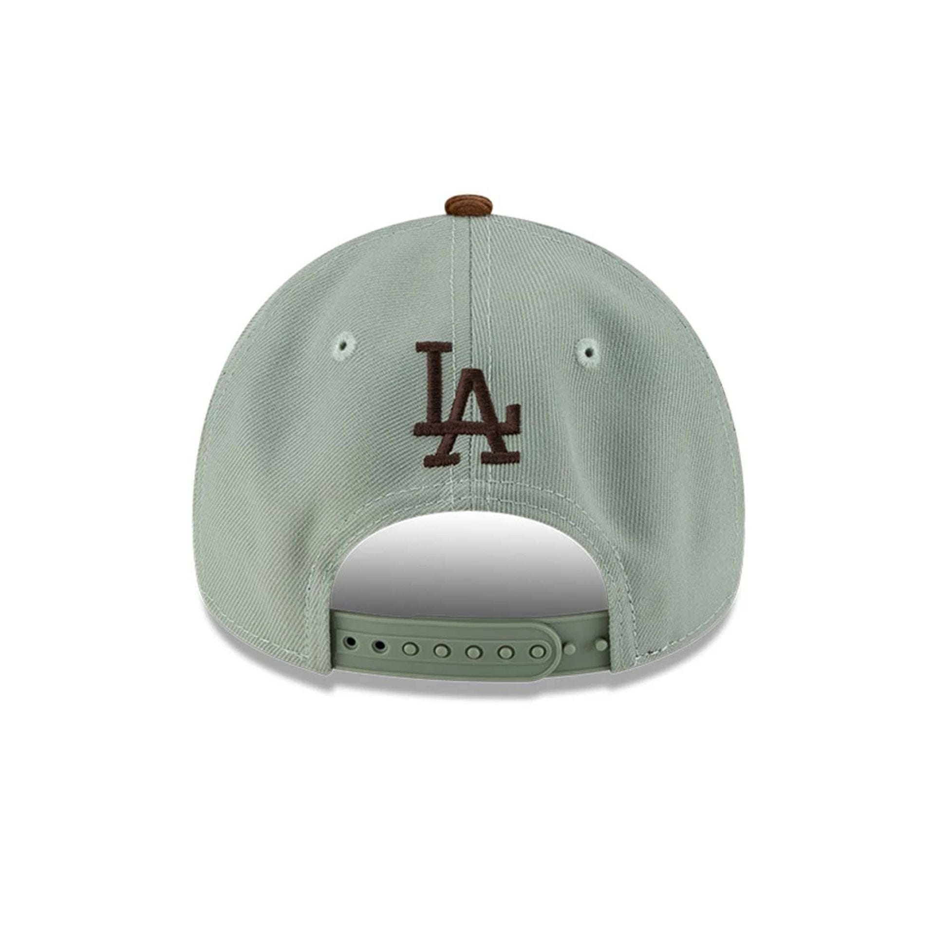 Pictured is this MLB DIY Note LA Dodgers 9FORTY A-Frame cap in dark brown. 5