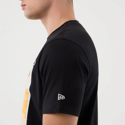 The model is wearing this NBA Graphic Miami Heat T-Shirt in black. 7