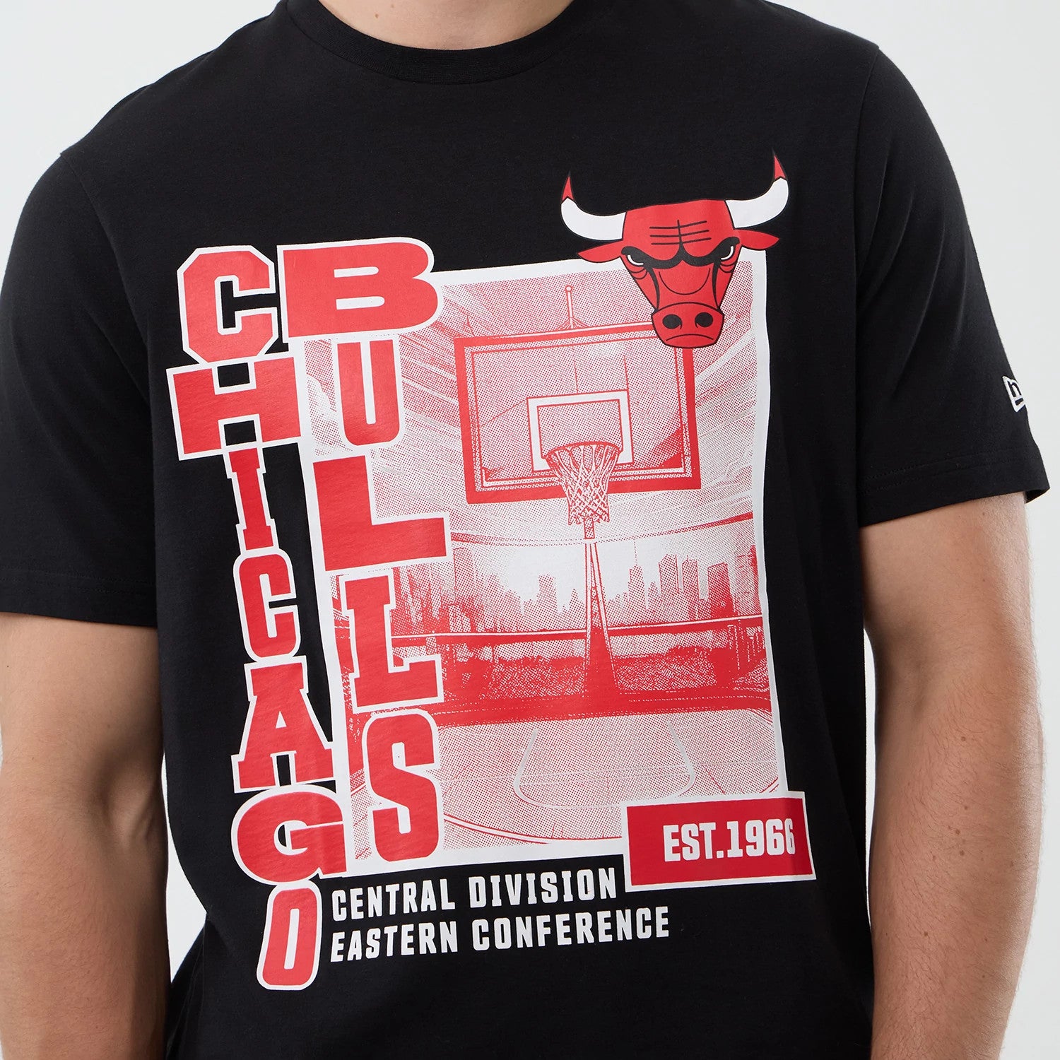 The model is wearing this NBA Court Graphic Chicago Bulls T-Shirt in black. 4