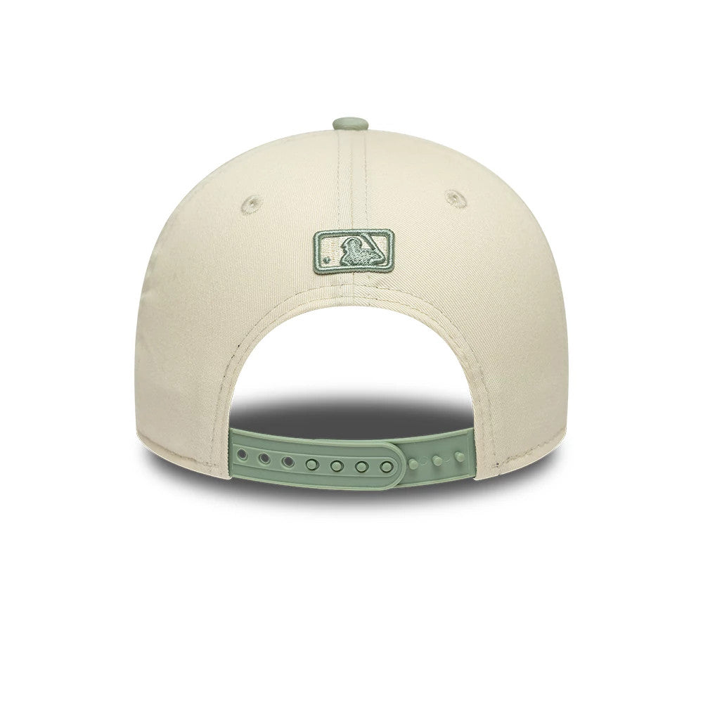 Pictured is this MLB Side Script LA Dodgers 9FORTY M-Crown cap in Cream. 4