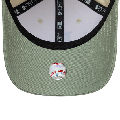 Pictured is this MLB Side Script LA Dodgers 9FORTY M-Crown cap in Cream. 6