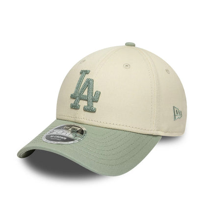 Pictured is this MLB Side Script LA Dodgers 9FORTY M-Crown cap in Cream. 3