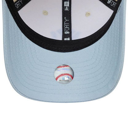 Pictured is this MLB Side Script New York Yankees 9FORTY M-Crown cap in Cream. 6