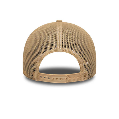 Pictured is this NBA LA Lakers 9FORTY M-Crown A-Frame Trucker cap in Beige. 4