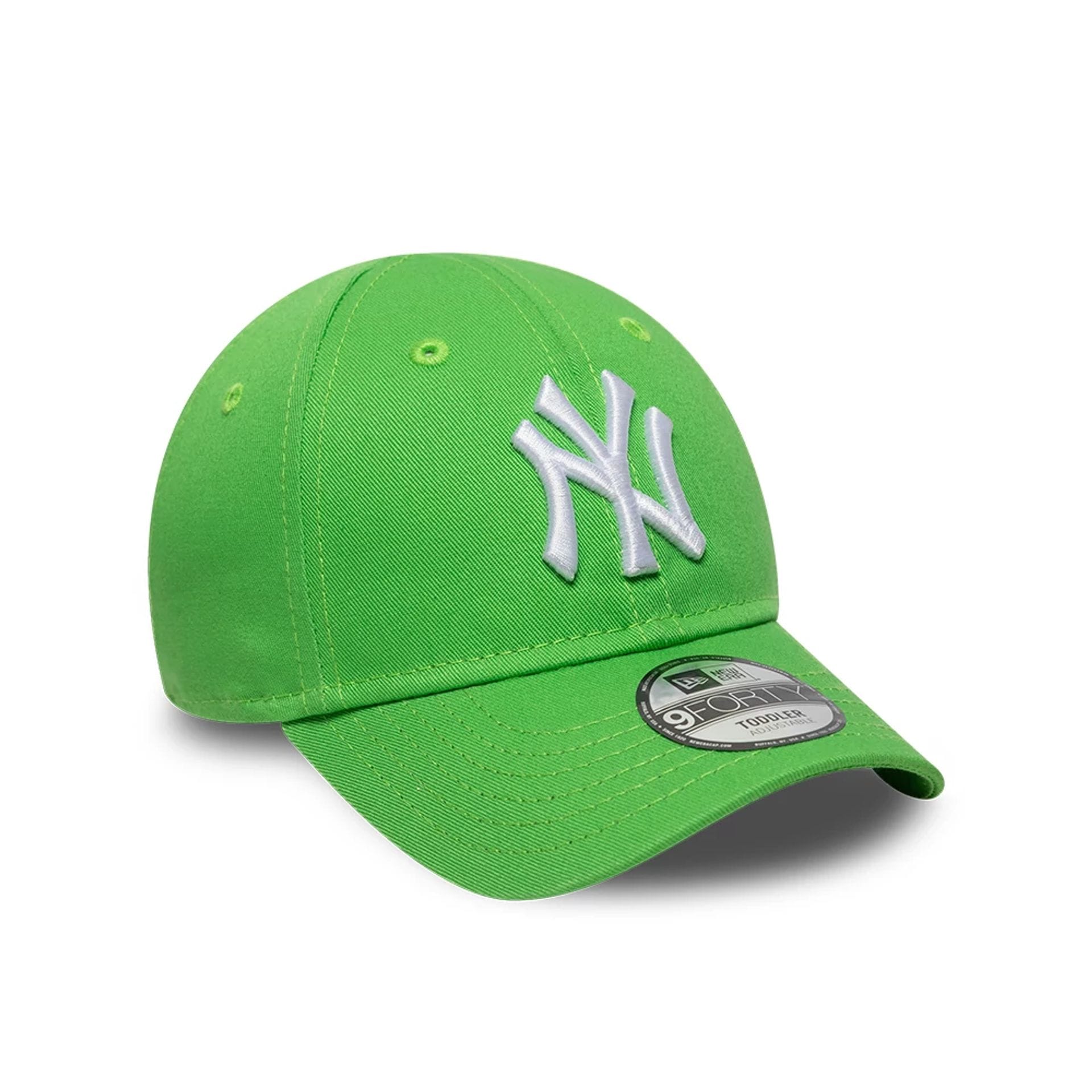 Pictured is this Toddler MLB League Essential New York Yankees 9FORTY cap in open green. 3