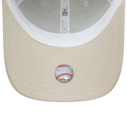 Pictured is this MLB Homefield New York Yankees 9FORTY Trucker cap in Cream. 5