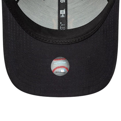 Pictured is this MLB Homefield New York Yankees 9FORTY Trucker cap in Black. 5