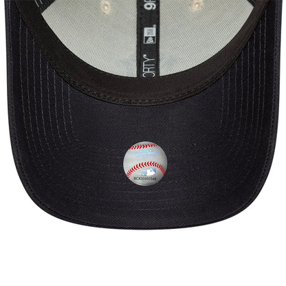 Pictured is this MLB World Series Patch New York Yankees 9FORTY cap in Cream. 6